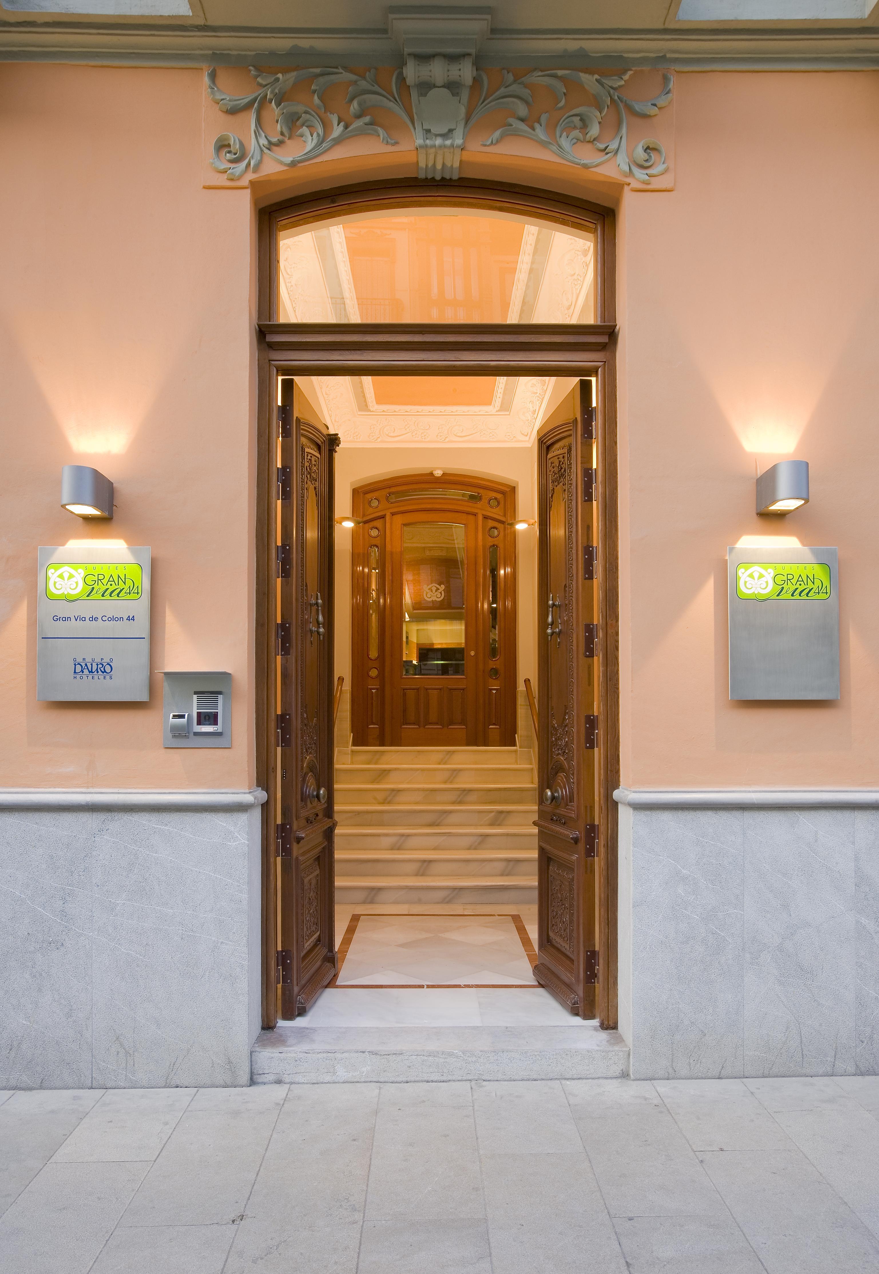 גרנדה Suites Gran Via 44 מראה חיצוני תמונה