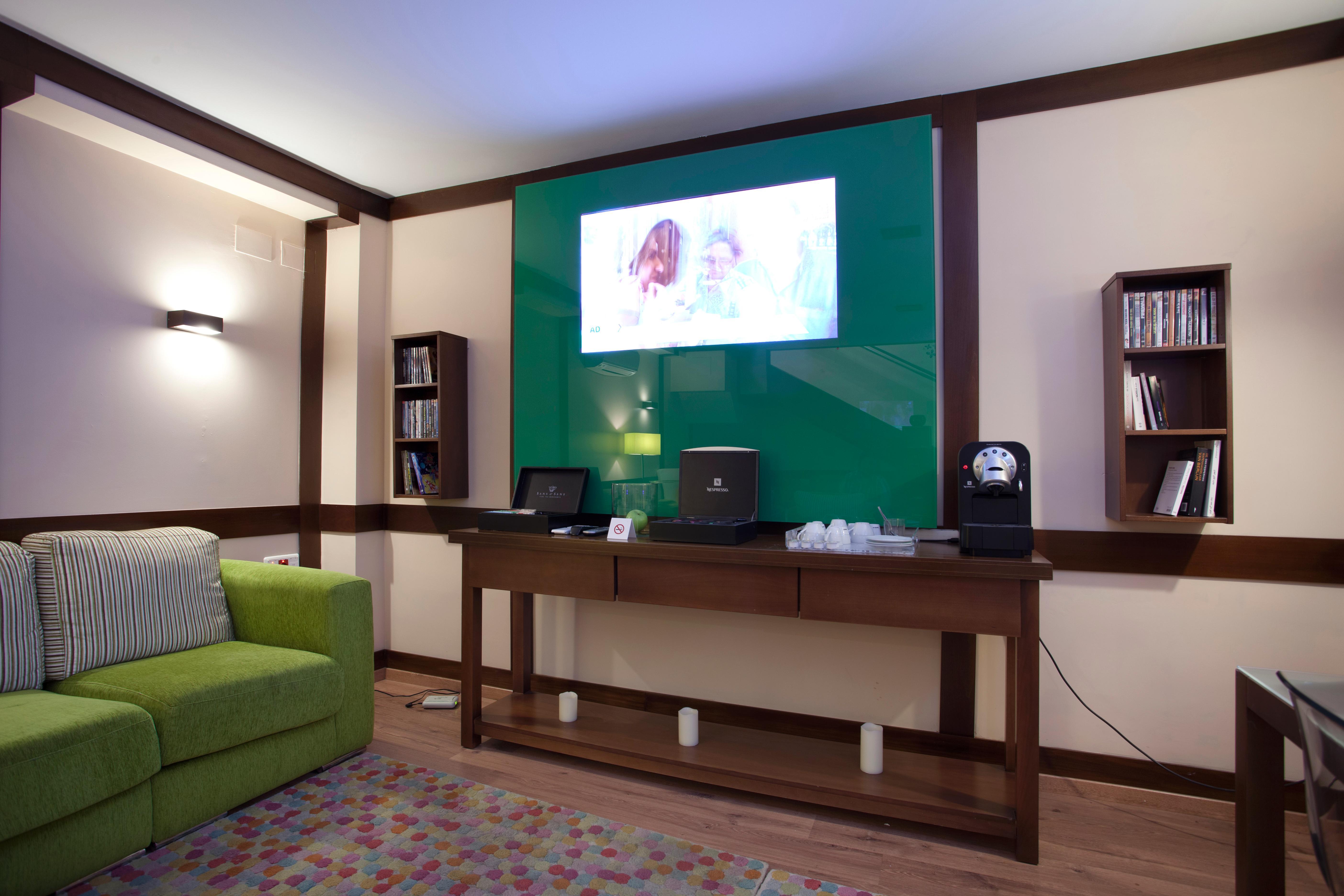 גרנדה Suites Gran Via 44 מראה חיצוני תמונה