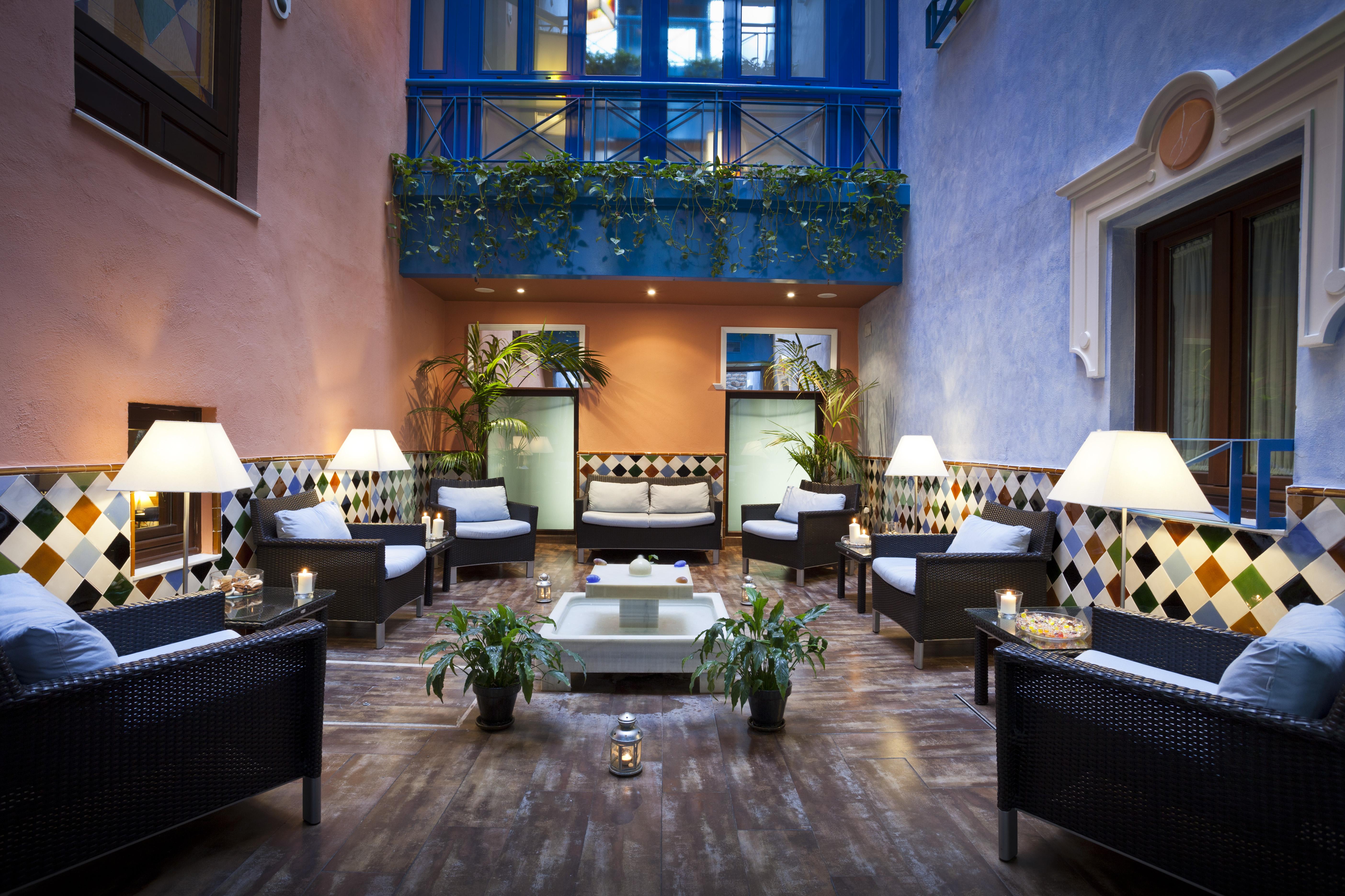 גרנדה Suites Gran Via 44 מראה חיצוני תמונה