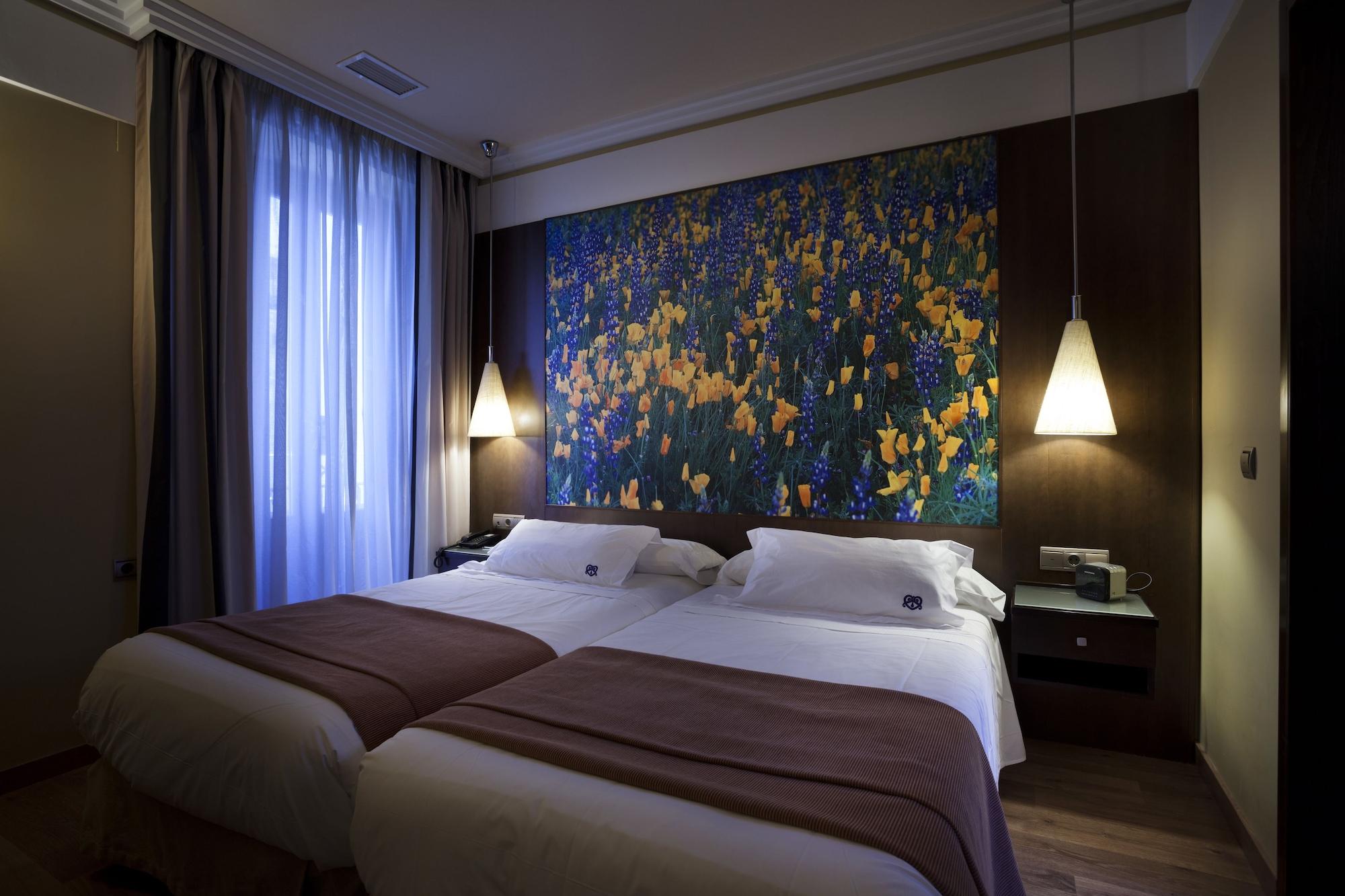גרנדה Suites Gran Via 44 מראה חיצוני תמונה