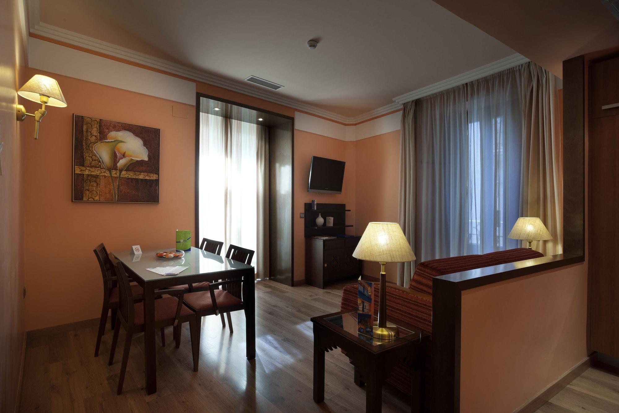 גרנדה Suites Gran Via 44 מראה חיצוני תמונה