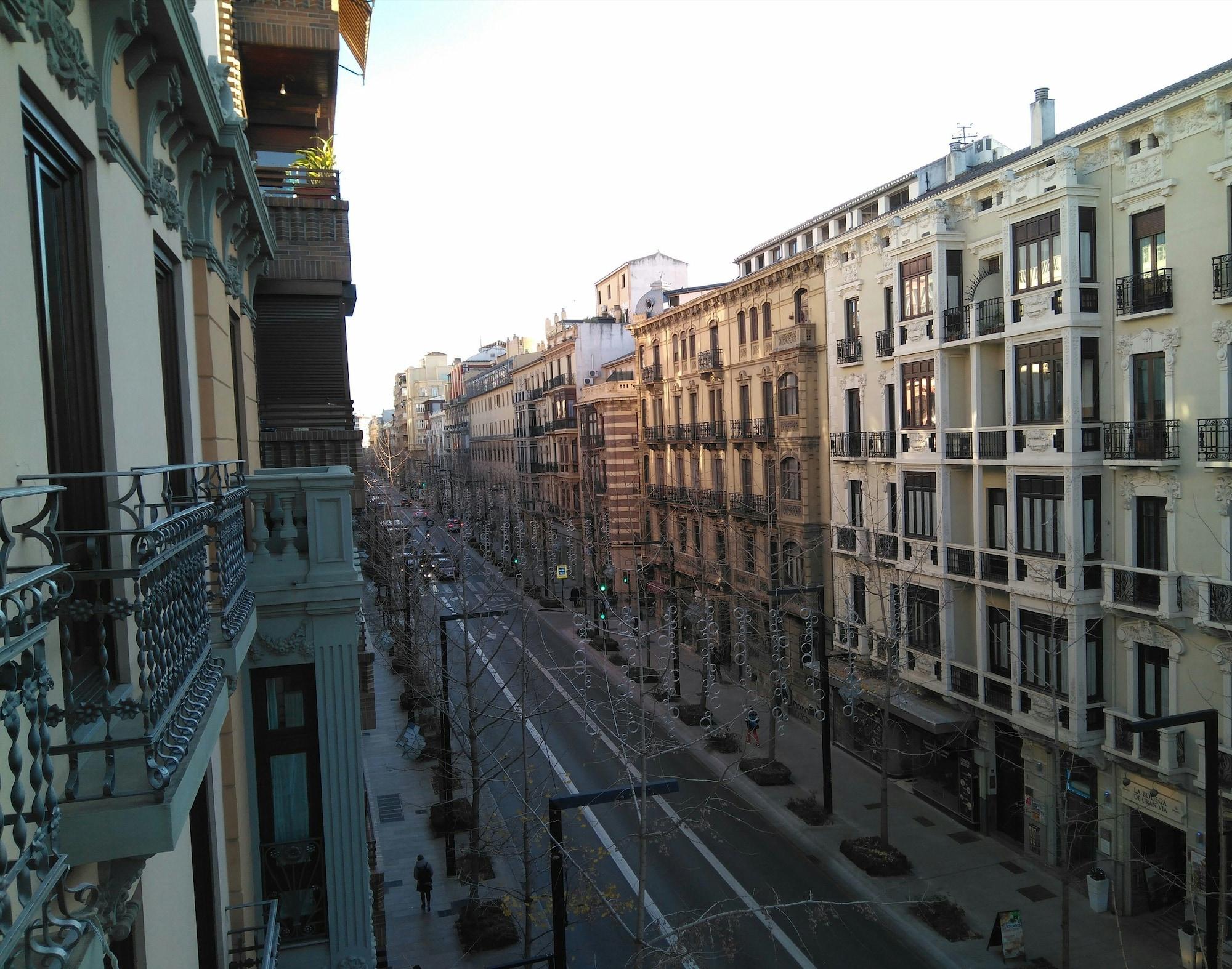 גרנדה Suites Gran Via 44 מראה חיצוני תמונה