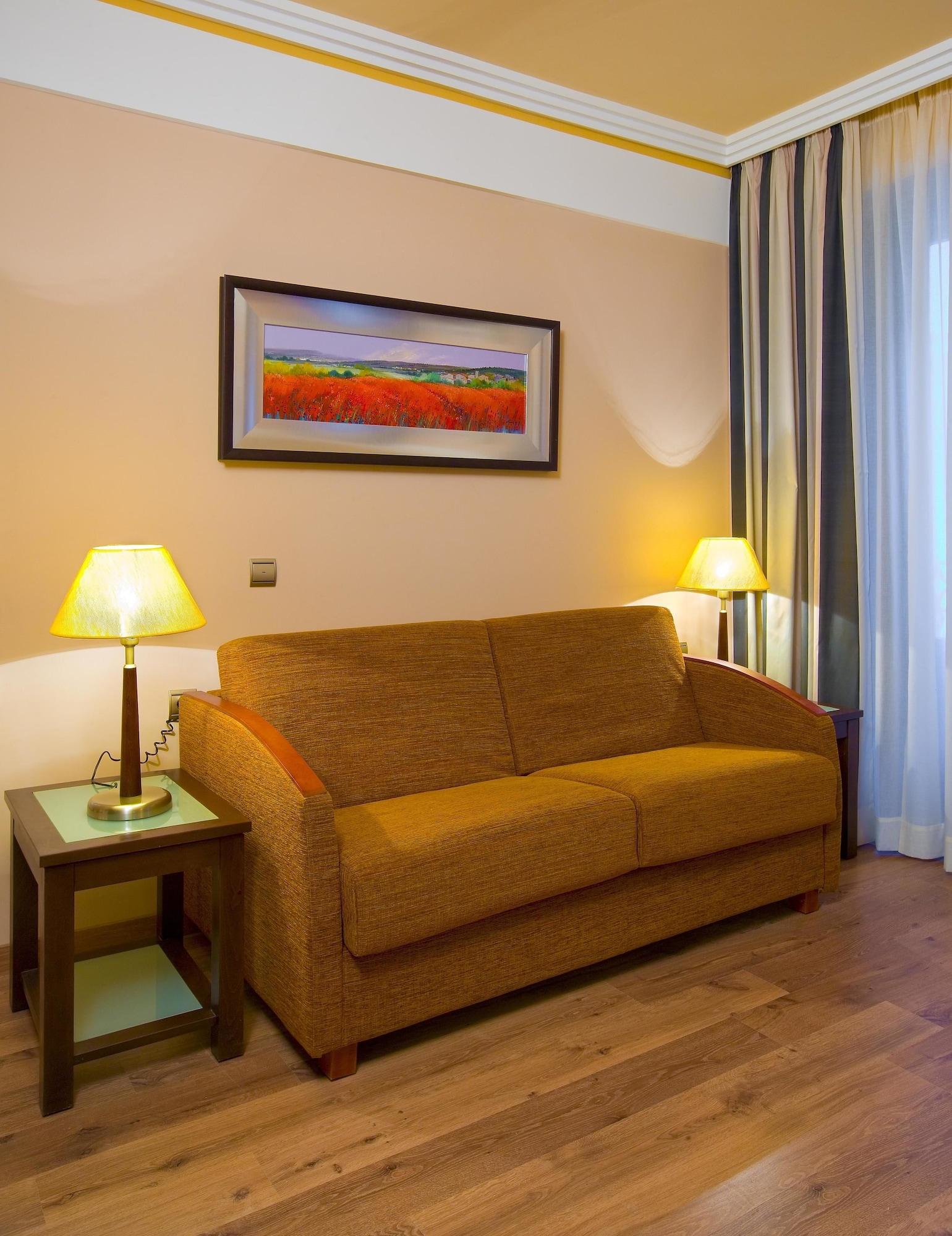 גרנדה Suites Gran Via 44 מראה חיצוני תמונה